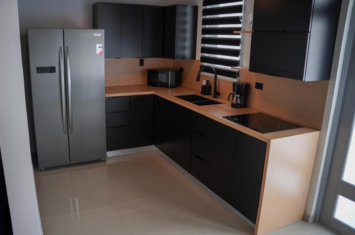 North Breeze Guest House 1 เลวิตตาวน์ ภายนอก รูปภาพ