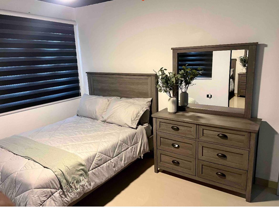 North Breeze Guest House 1 เลวิตตาวน์ ภายนอก รูปภาพ